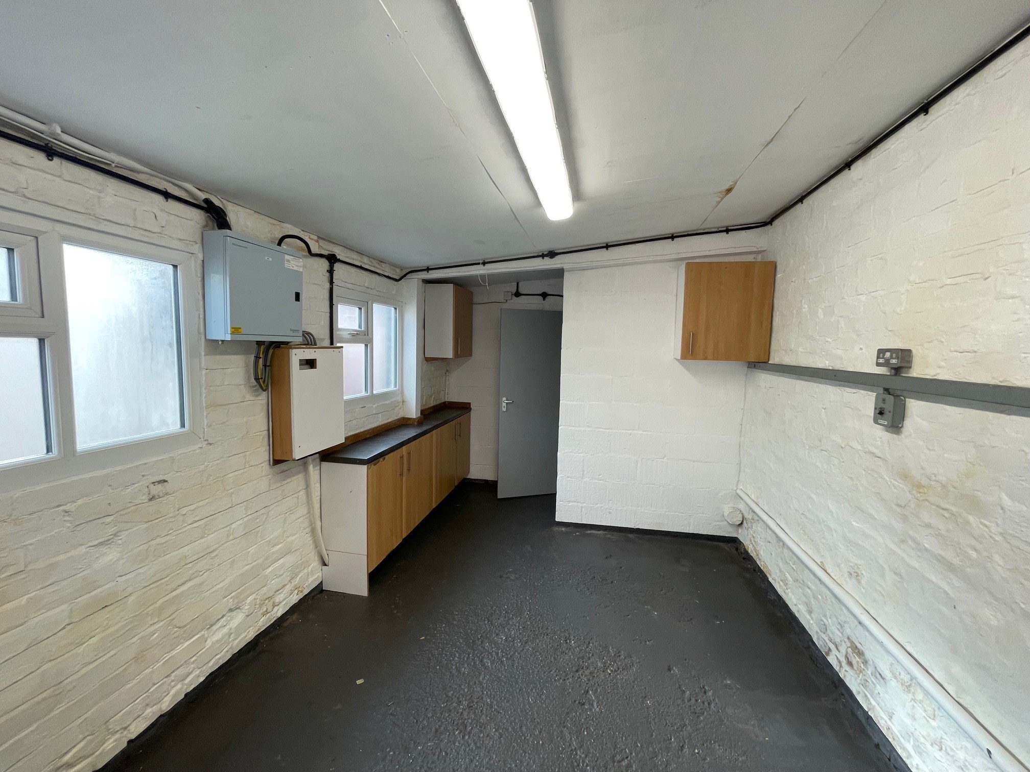 Industrial Unit in Leicester - photo 2